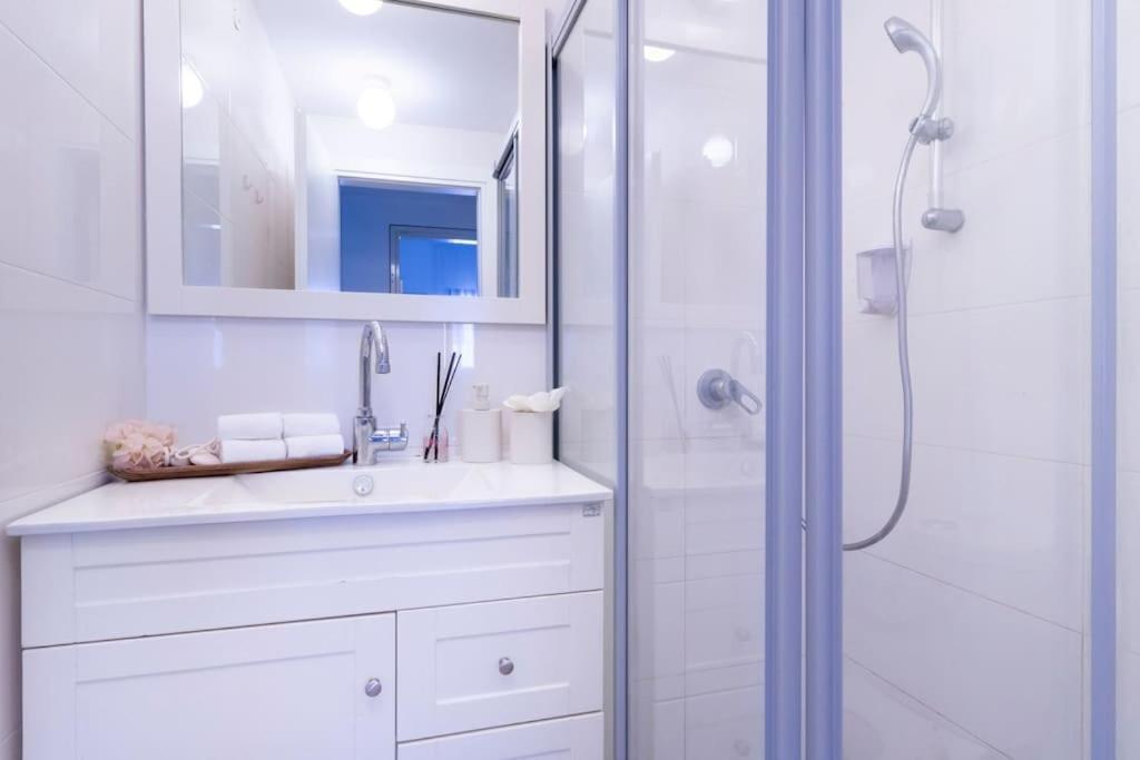 Luxury 3 Bedroom Apt, Harav Kook7 エルサレム エクステリア 写真