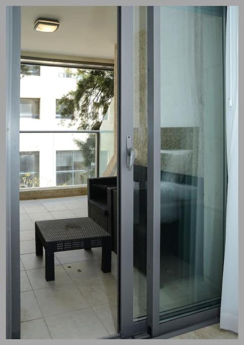 Luxury 3 Bedroom Apt, Harav Kook7 エルサレム エクステリア 写真