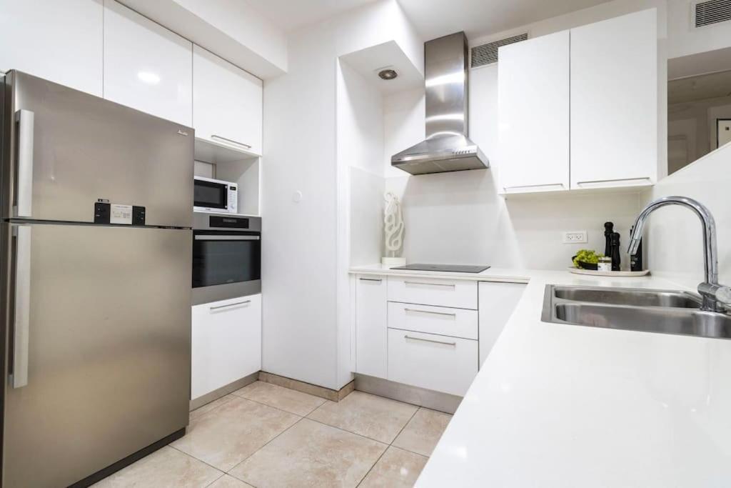 Luxury 3 Bedroom Apt, Harav Kook7 エルサレム エクステリア 写真