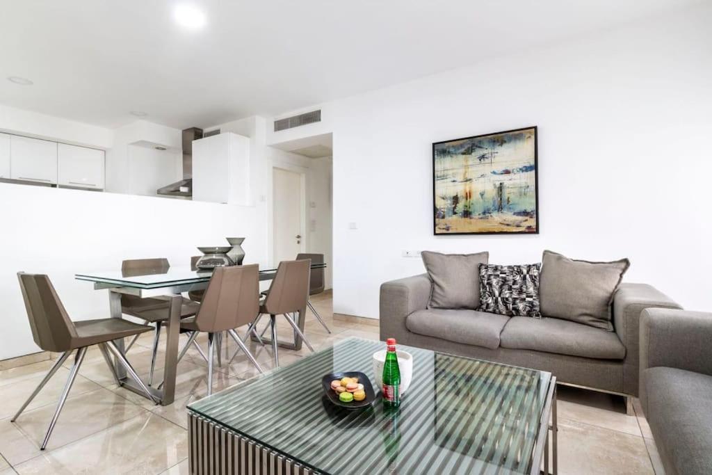 Luxury 3 Bedroom Apt, Harav Kook7 エルサレム エクステリア 写真